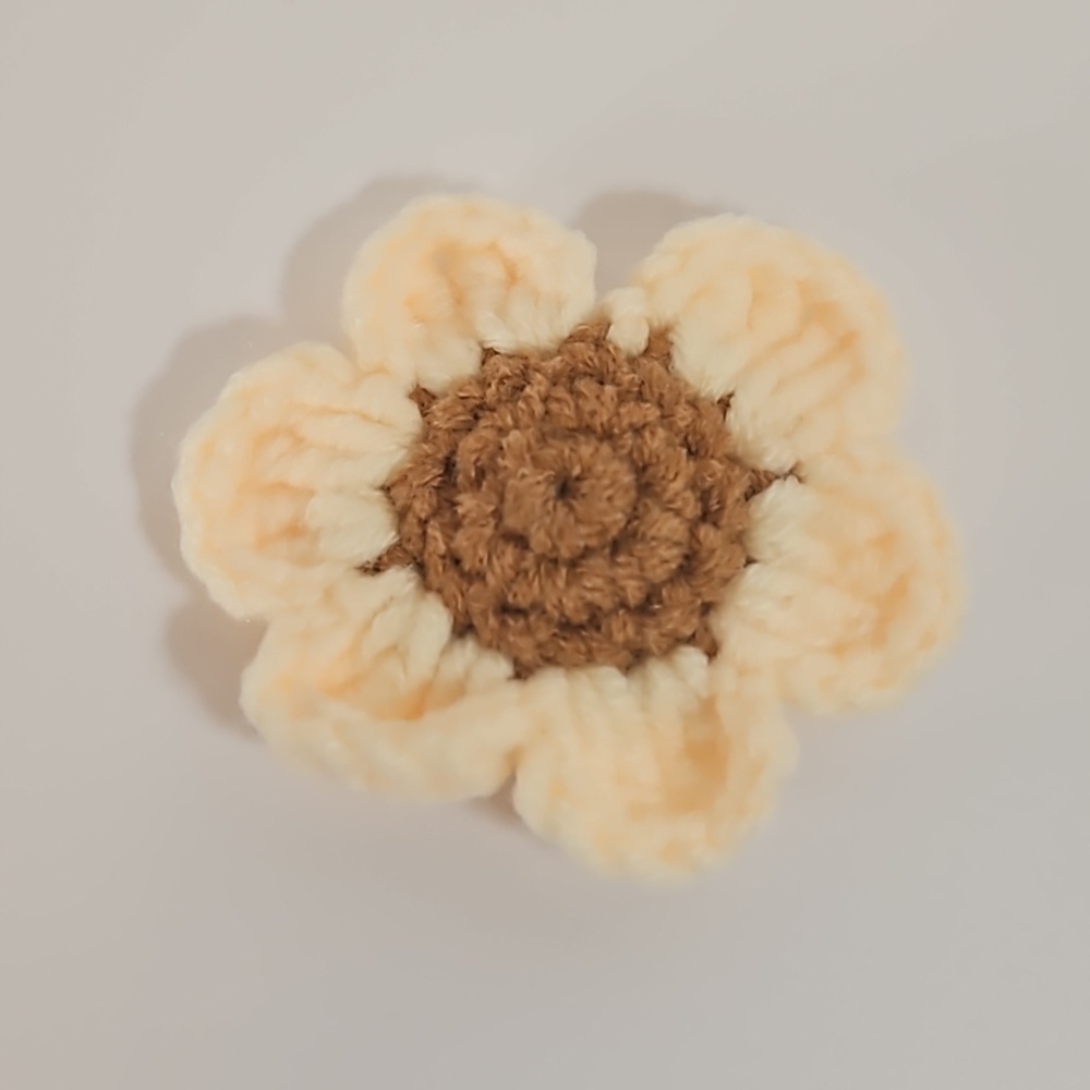 Hand Crafted Hand Knit Chrochet floral gold 4" Keychain flower baige and brown - Picture 16 of 17